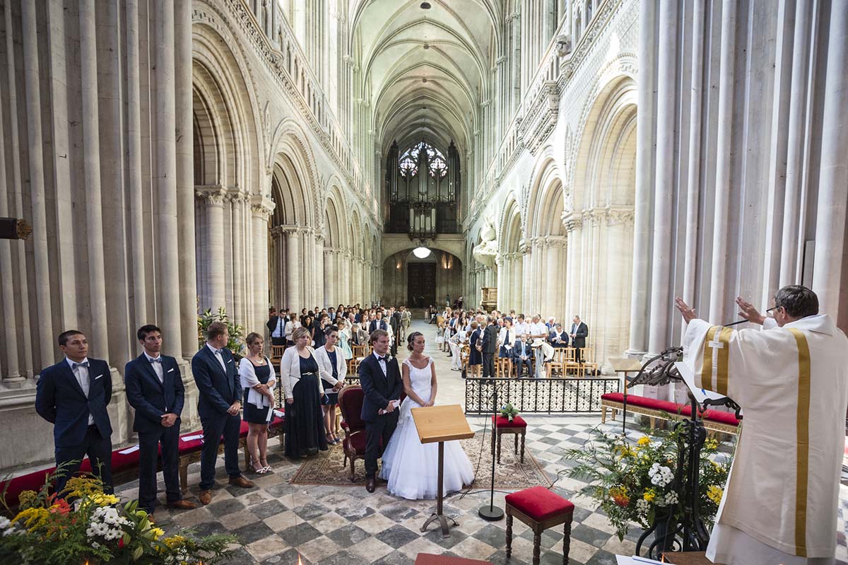 catédrale de Bayeux cérémonie religieuse de mariage en Normandie